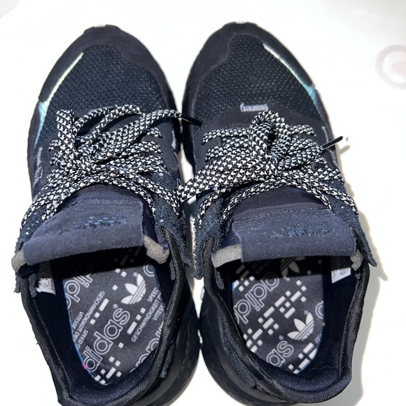 Adidas nite jogger core black could white size 5 kids =6.5 or 7 women - Picture 5 of 6